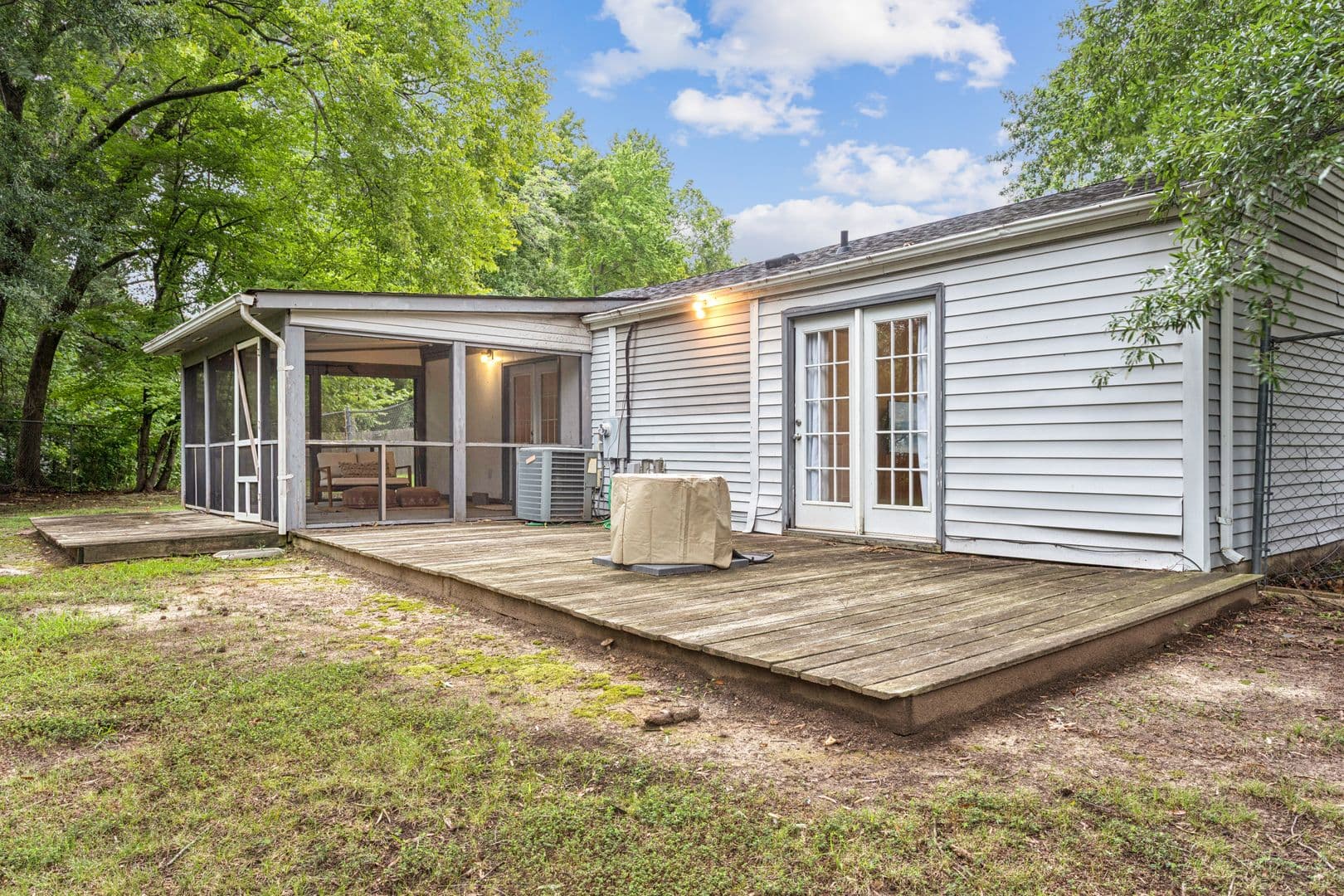 Newport News House: 501 Ashwood Drive