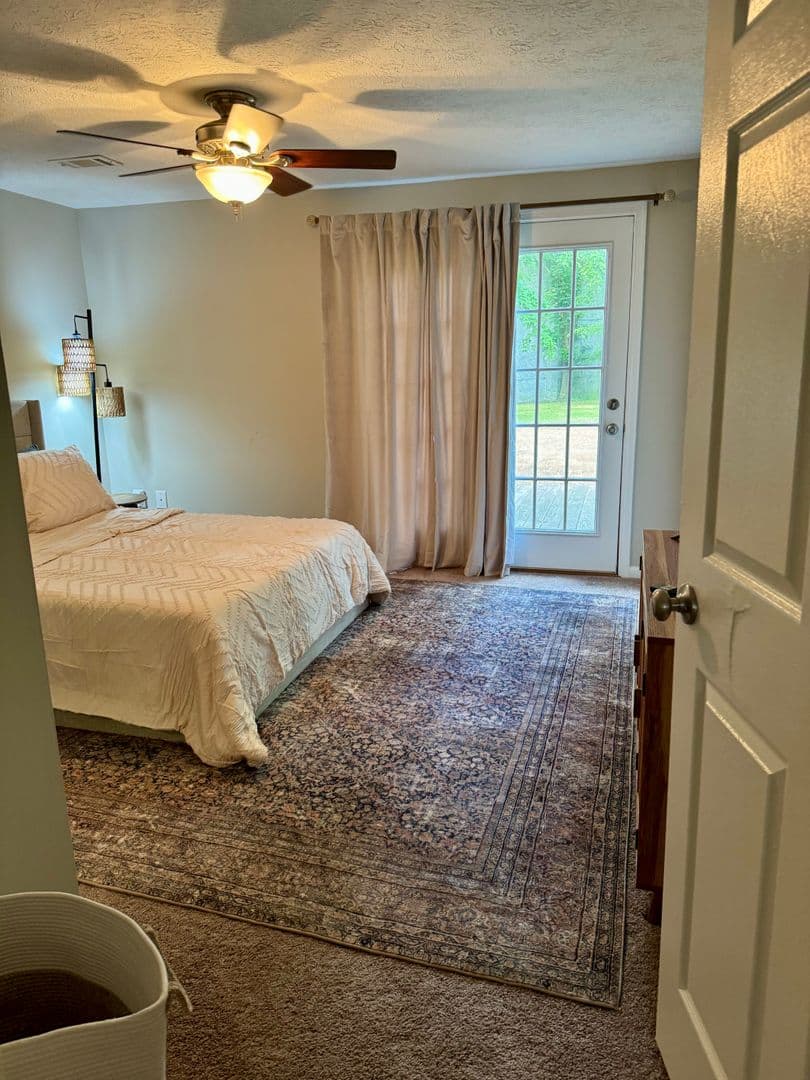 Newport News House: 501 Ashwood Drive