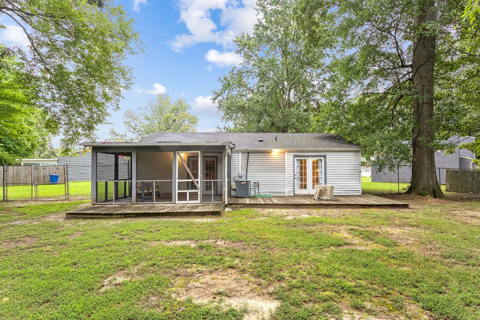 Newport News House: 501 Ashwood Drive