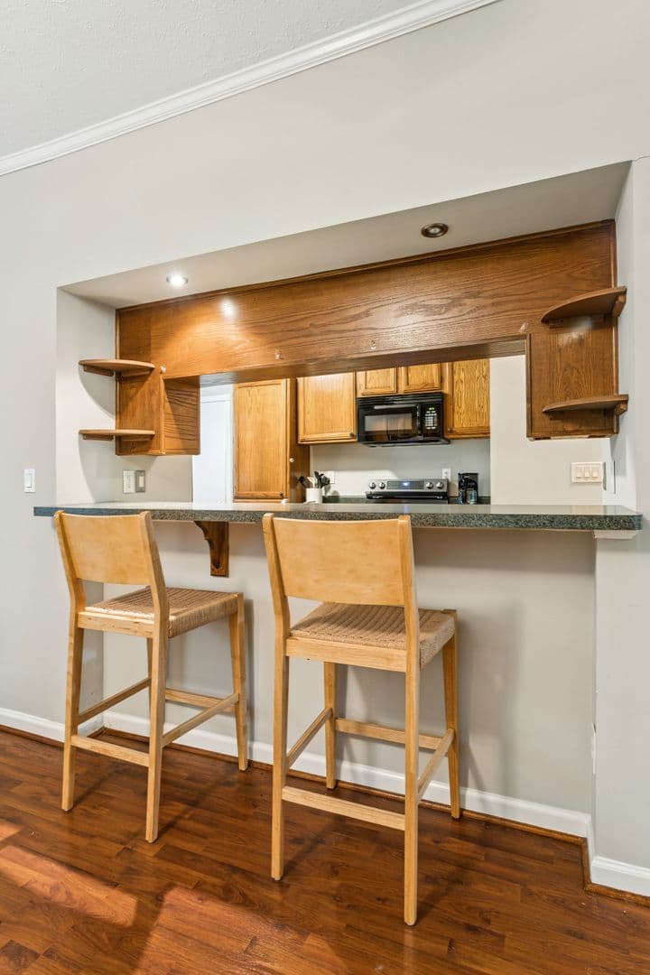 Newport News House: 501 Ashwood Drive