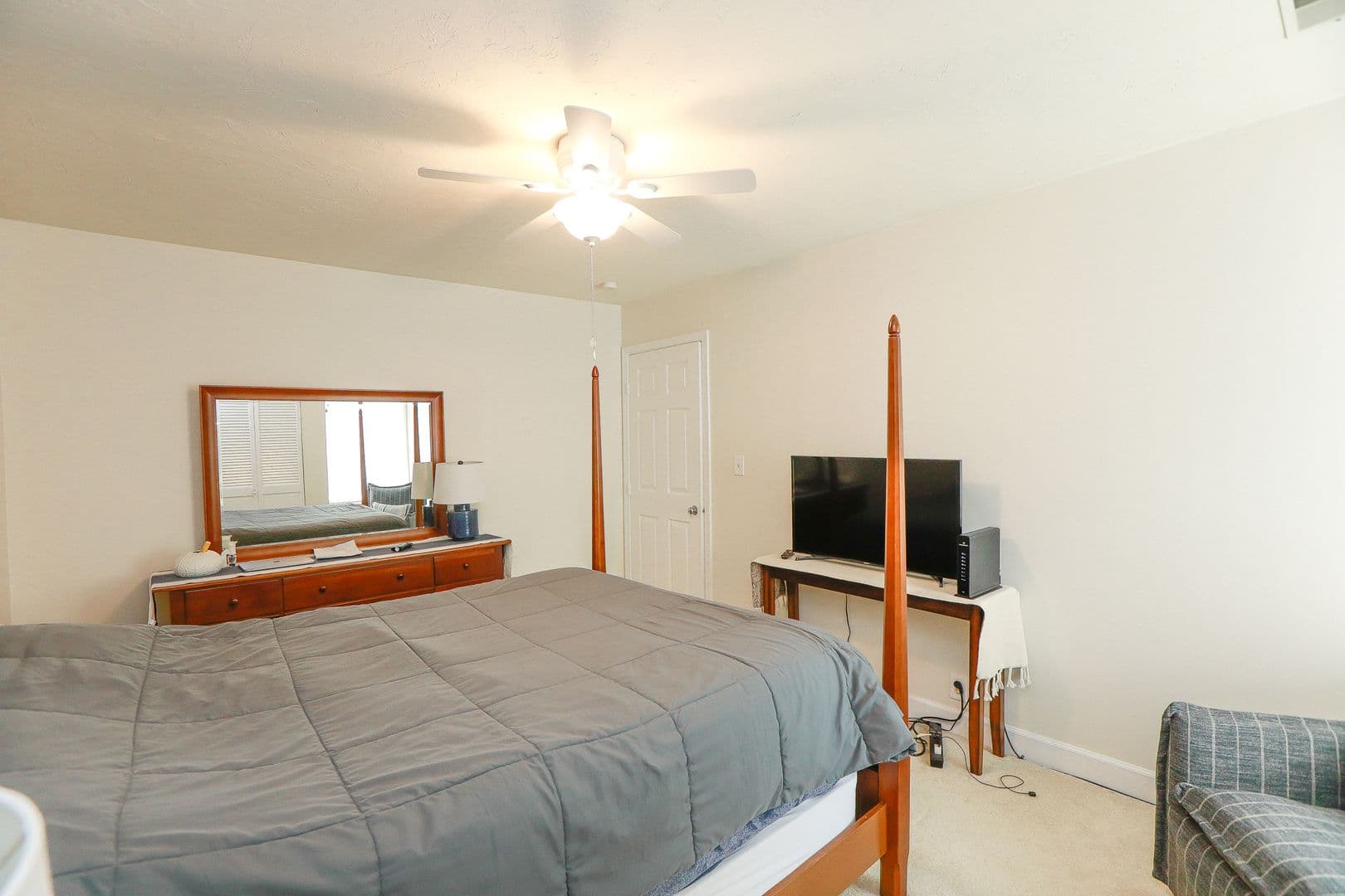 Williamsburg Condo: 86 Winster Fax Rd.