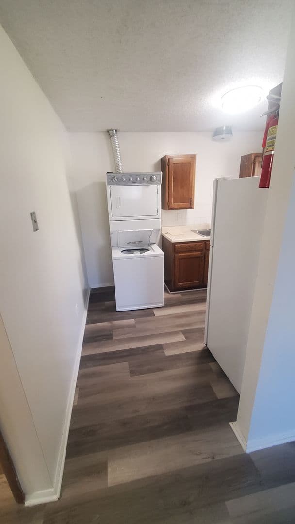 Manhattan Condo: 822 Fremont #9