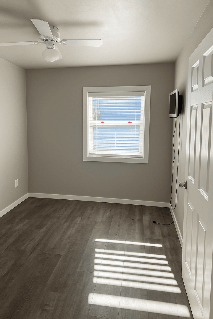 Bellingham Apartment: 2500 Samish Way