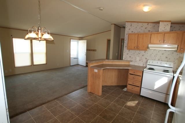 Bozeman House: 110 White Oak Dr.