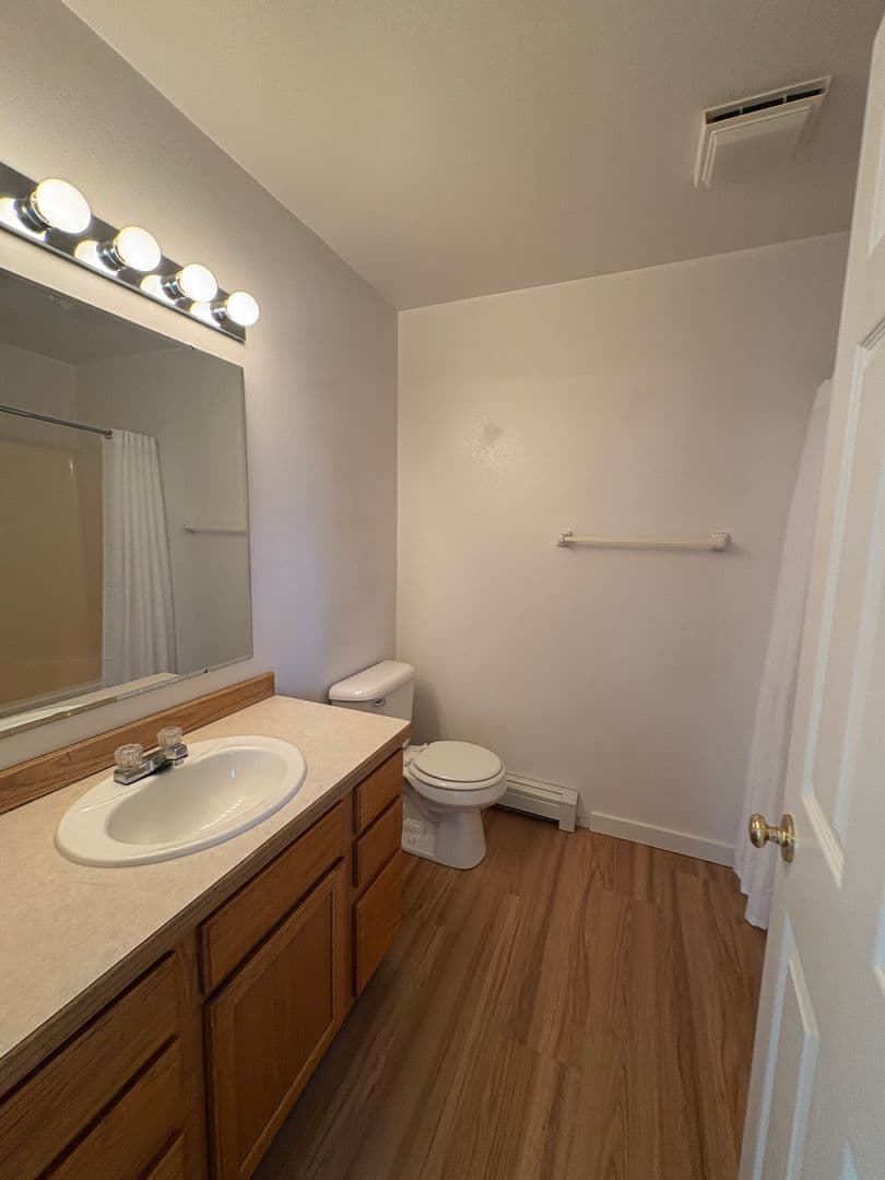 Bozeman House: 411 Greenway