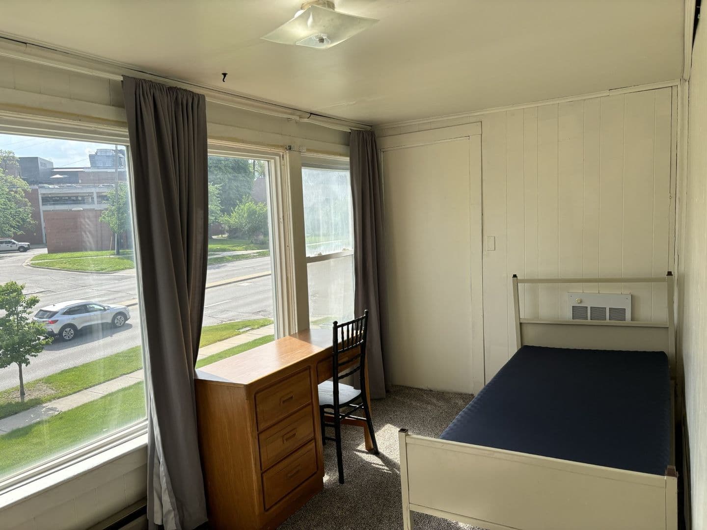 Ann Arbor Apartment: 1307 Washtenaw Ave