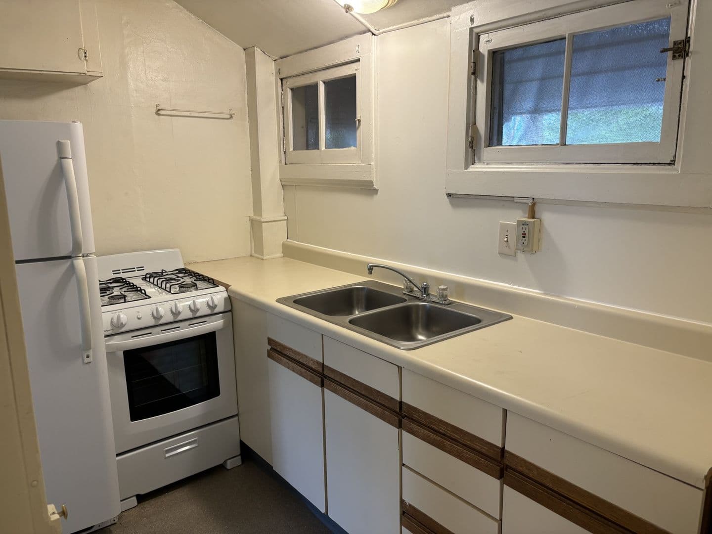 Ann Arbor Apartment: 1307 Washtenaw Ave