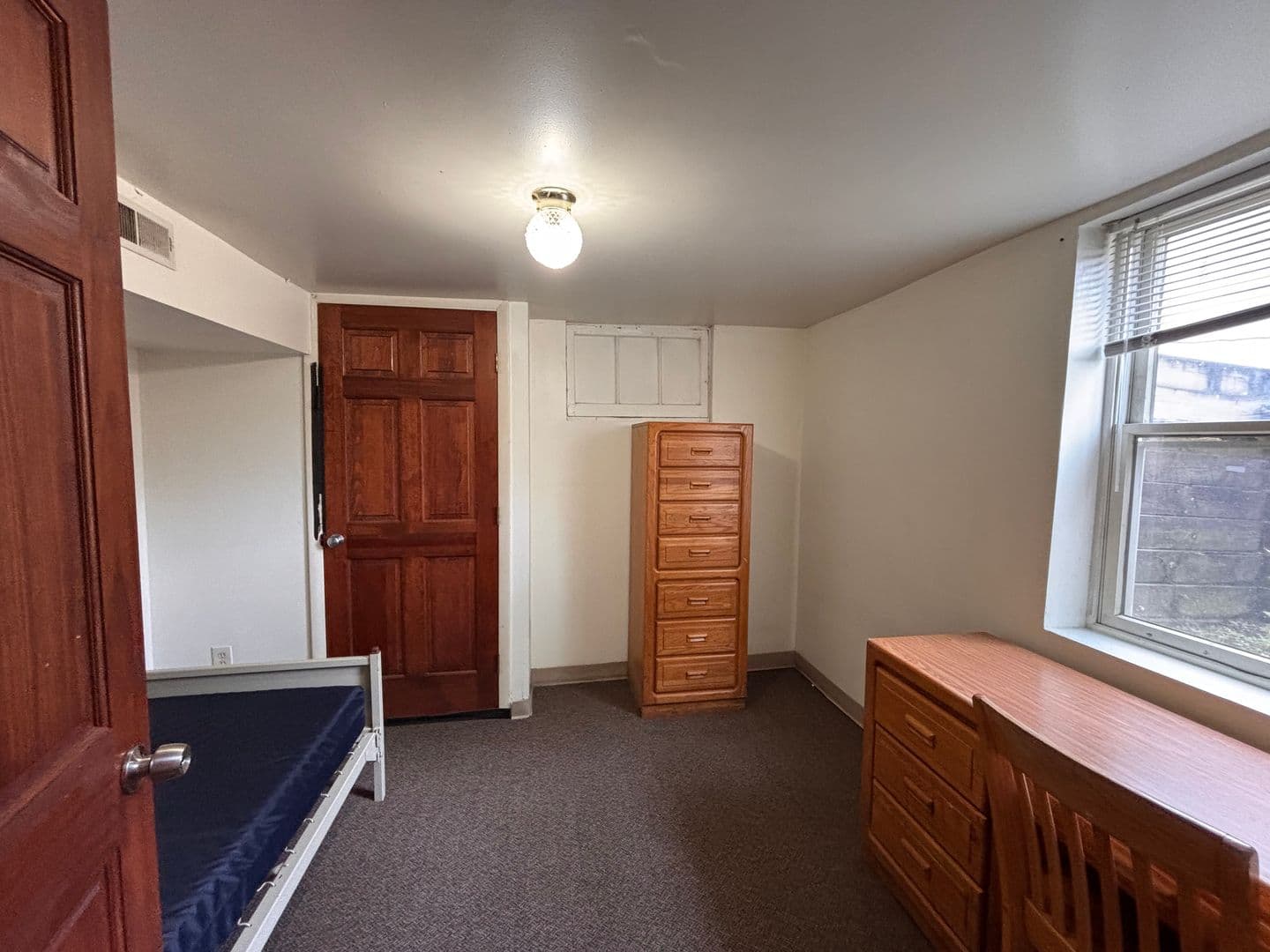 Ann Arbor House: 1318 Wilmot