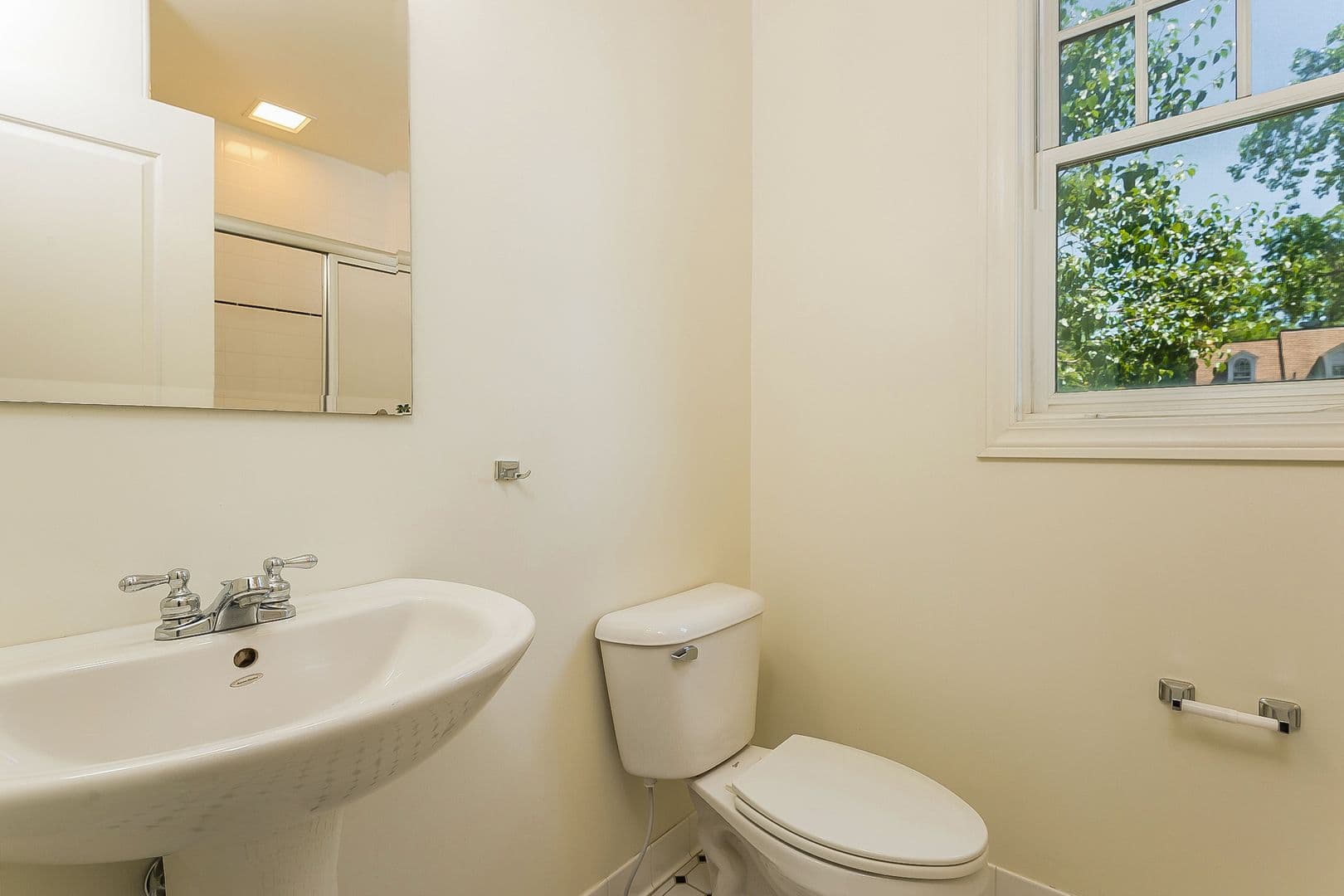 Ann Arbor Apartment: 1610-1612 Washtenaw Ave
