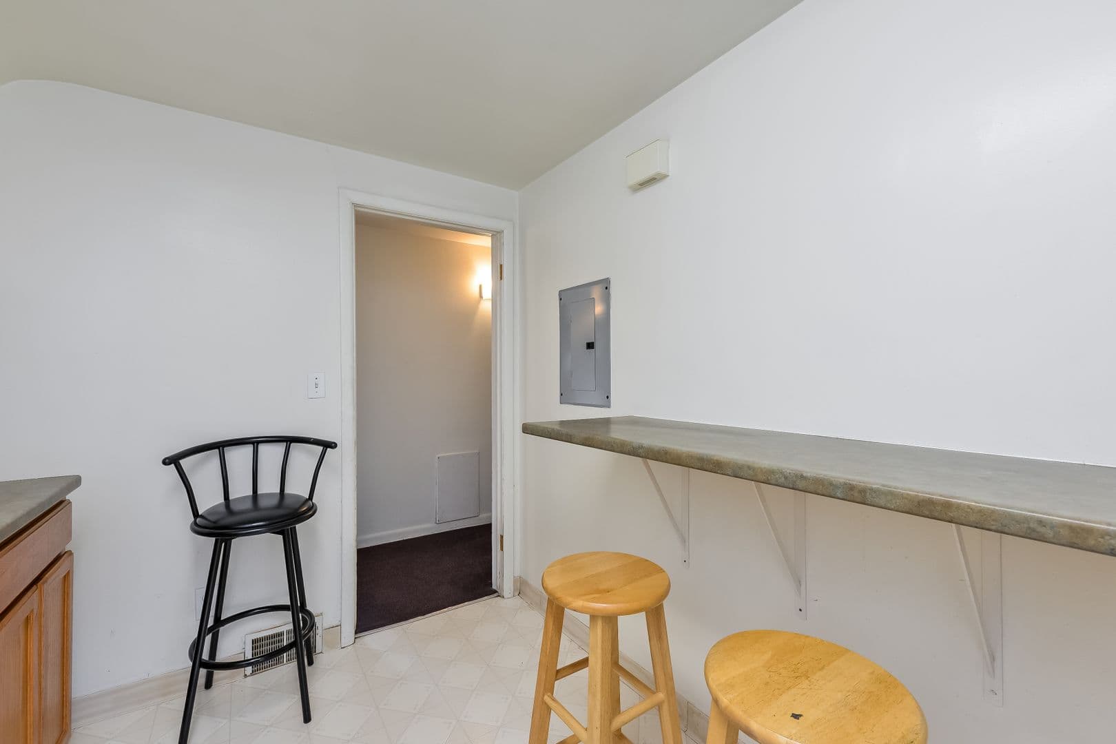Ann Arbor Apartment: 1331 Washtenaw Ave