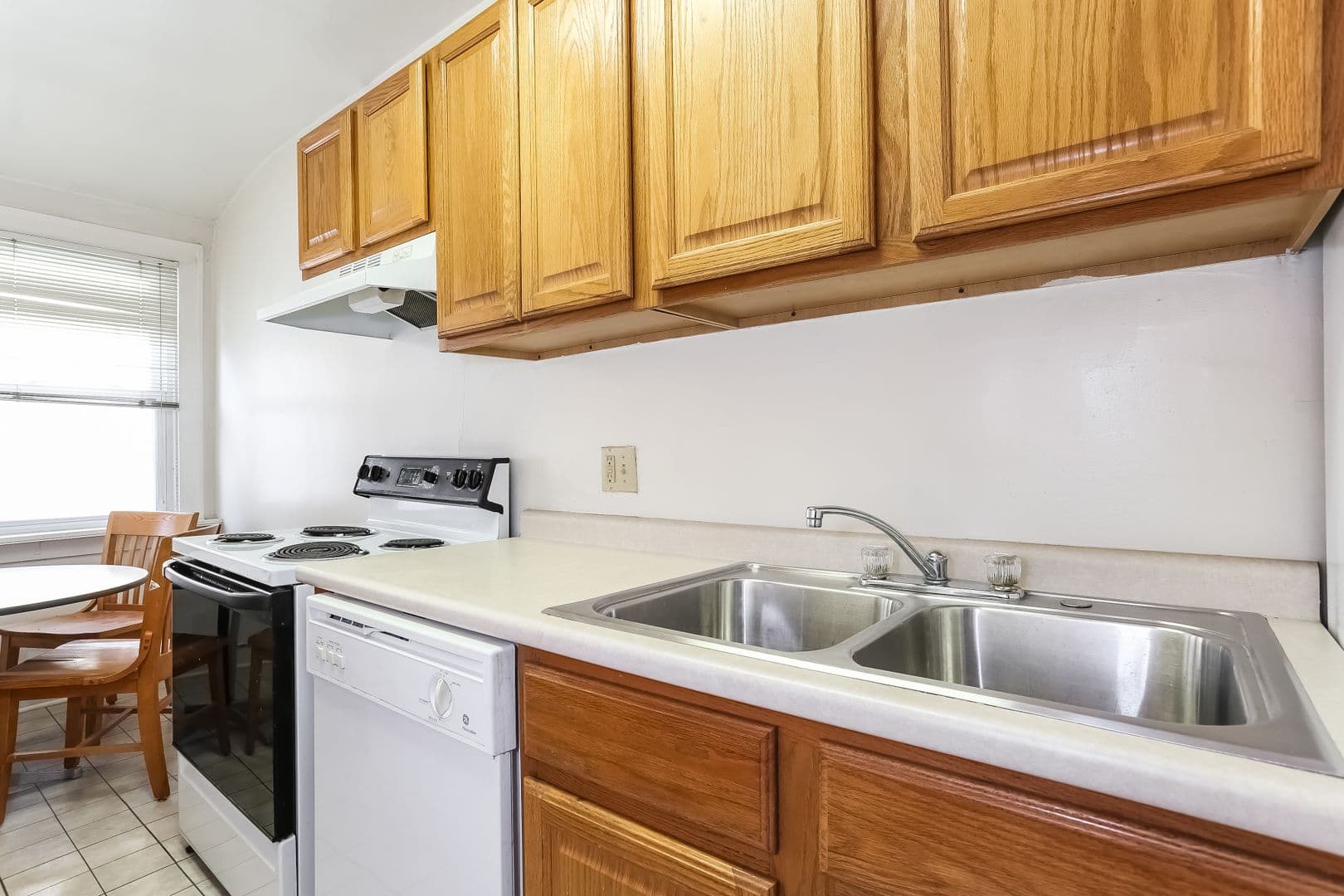 Ann Arbor Apartment: 1328 Washtenaw Ave