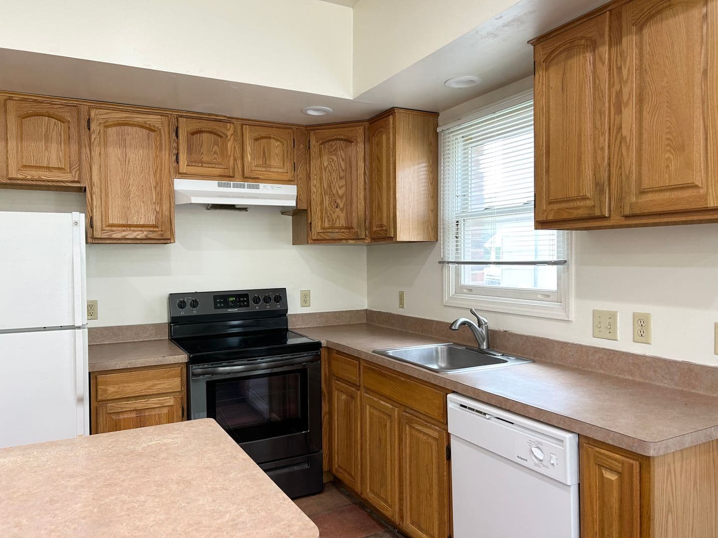 Ann Arbor House: 1348 Wilmot Ct.