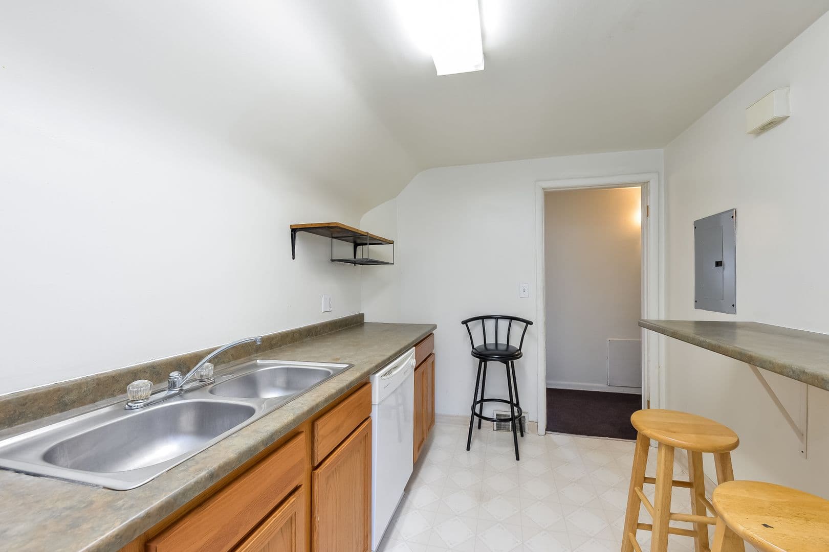 Ann Arbor Apartment: 1331 Washtenaw Ave