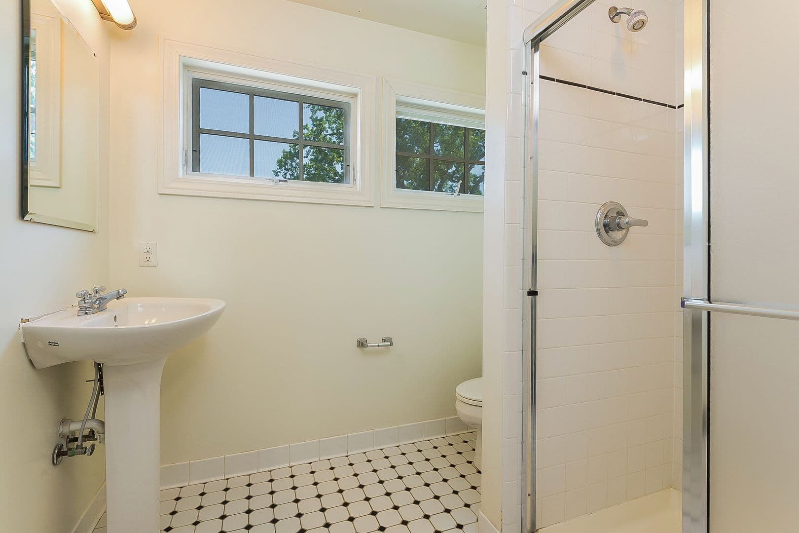 Ann Arbor Apartment: 1610-1612 Washtenaw Ave