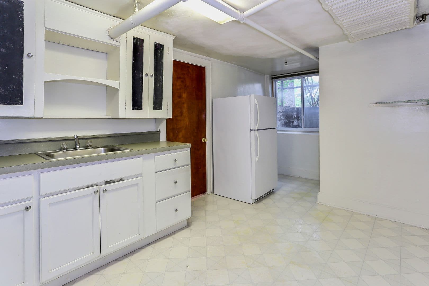 Ann Arbor Apartment: 1328 Washtenaw Ave