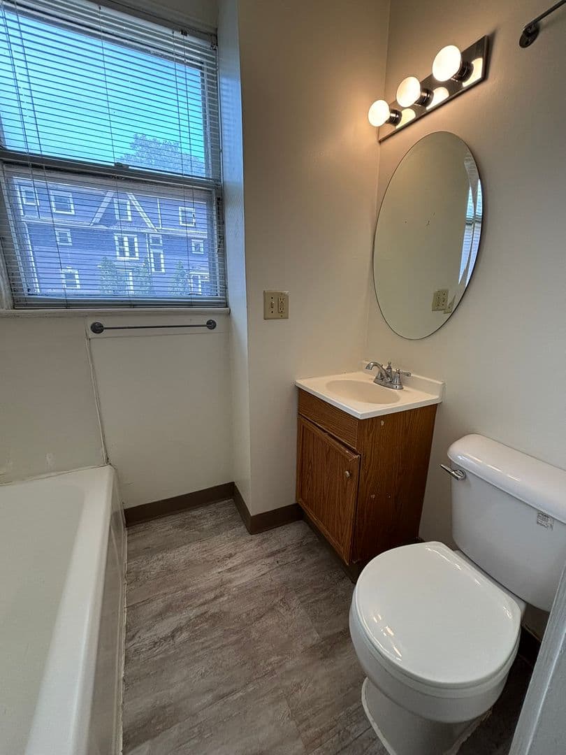 Ann Arbor Apartment: 524 S. Forest Ave