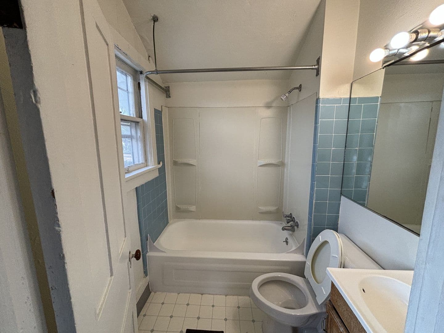 Ann Arbor Apartment: 1307 Washtenaw Ave