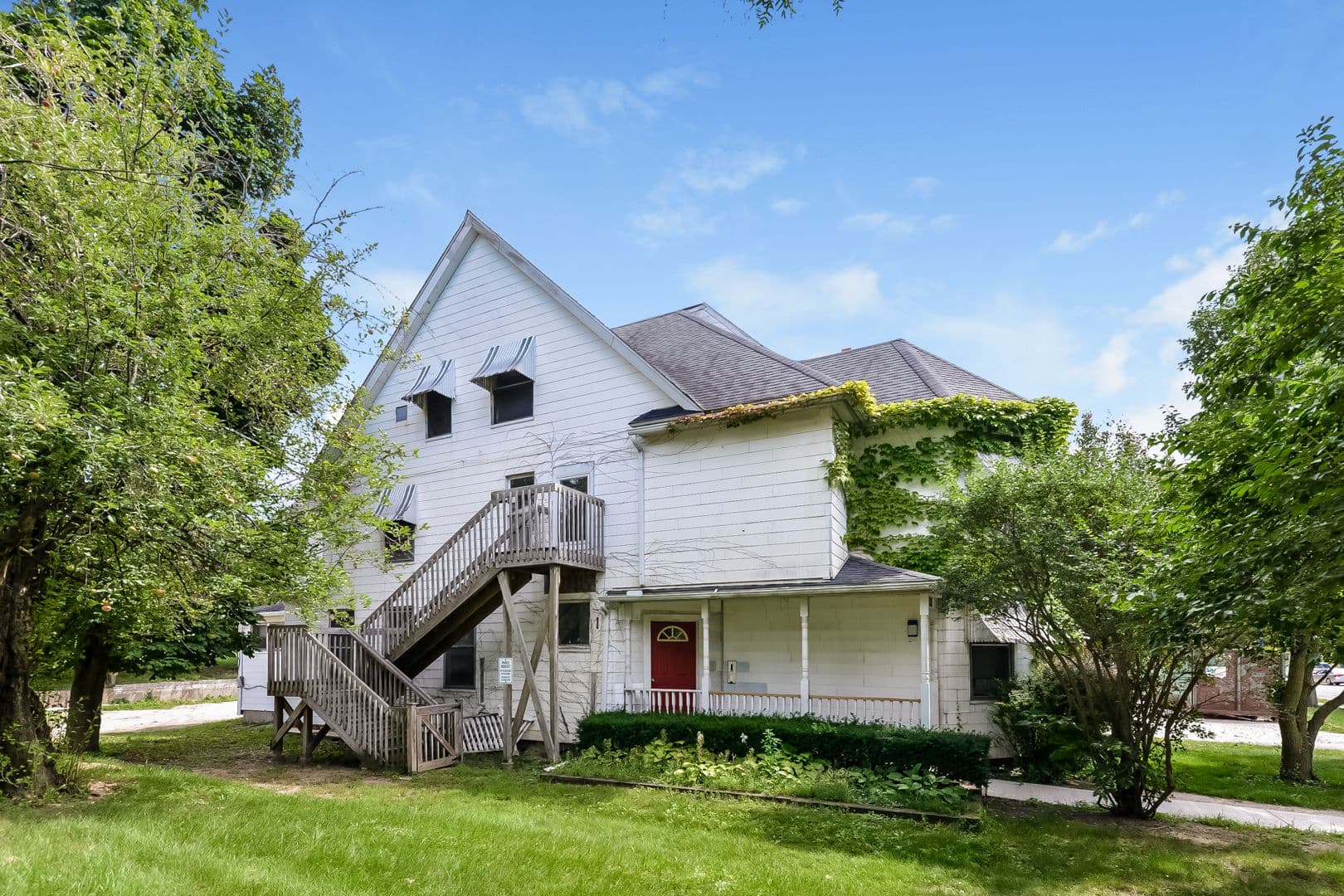 Ann Arbor Apartment: 1331 Washtenaw Ave