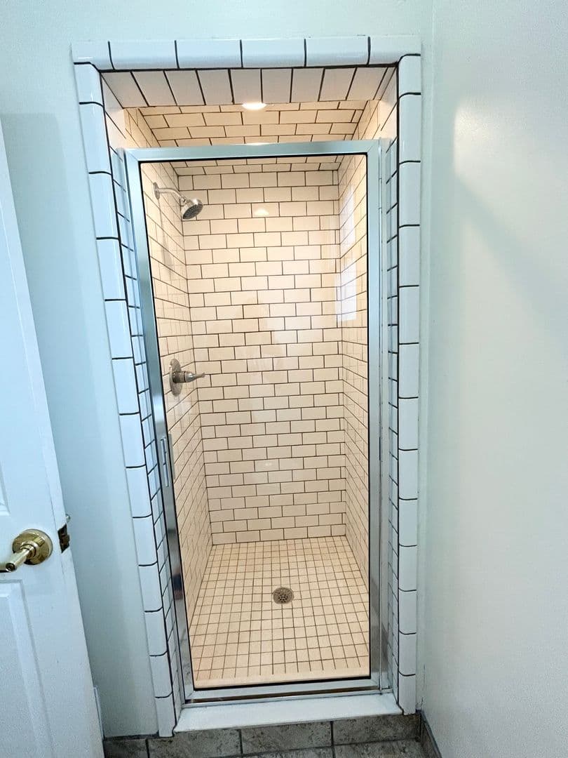 Ann Arbor House: 1348 Wilmot Ct.