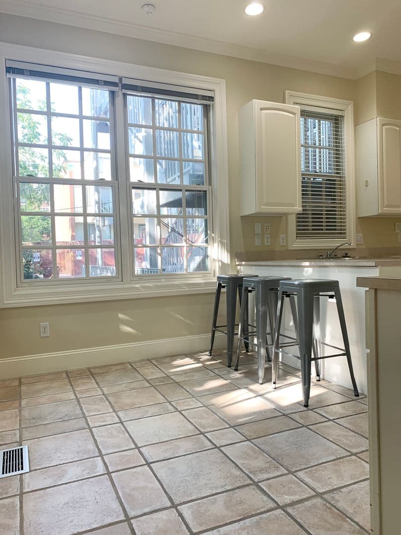 Ann Arbor House: 1327 Geddes Ave