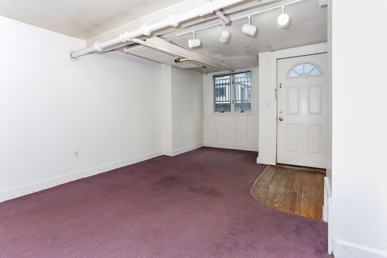 Ann Arbor Apartment: 1328 Washtenaw Ave