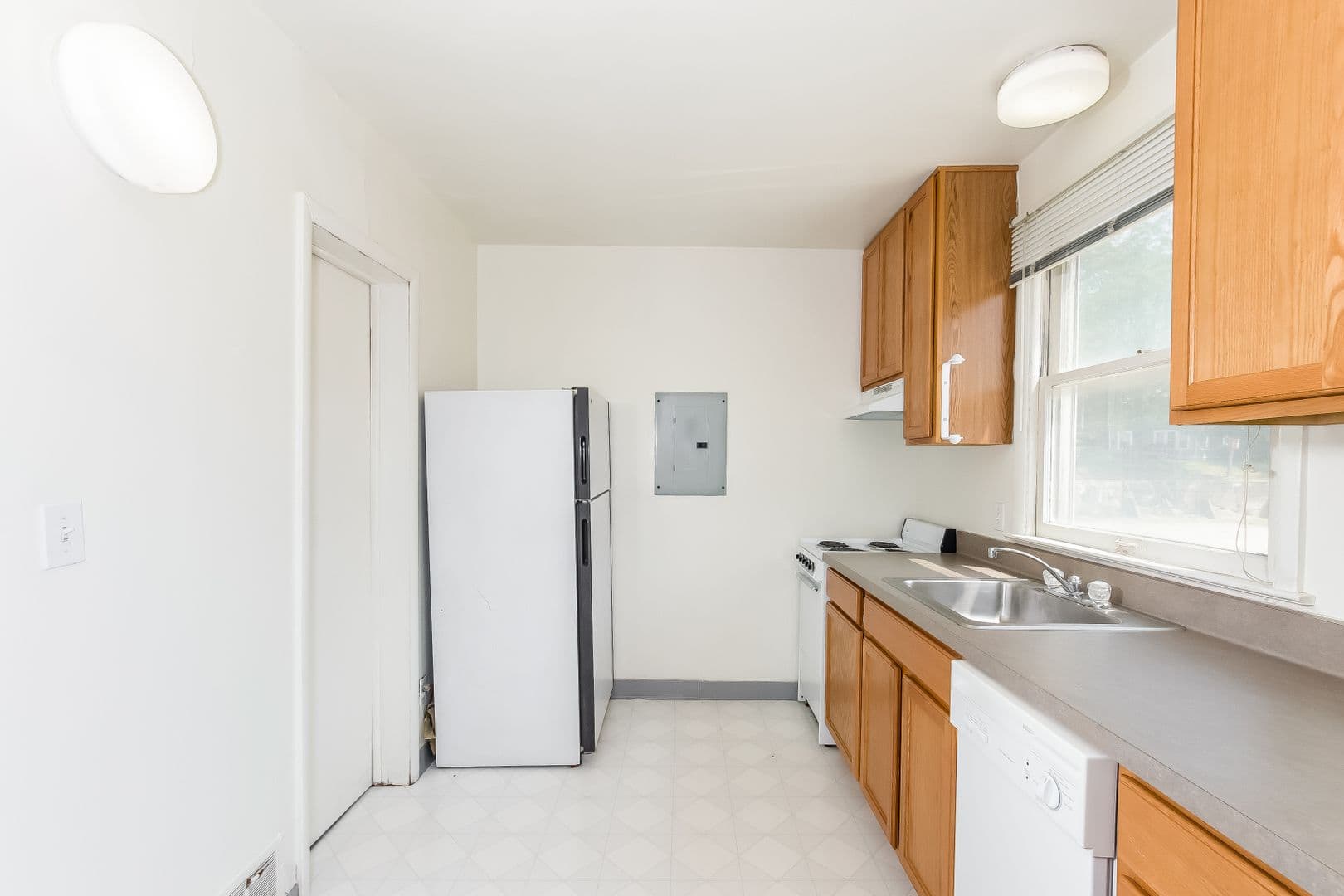 Ann Arbor Apartment: 1331 Washtenaw Ave
