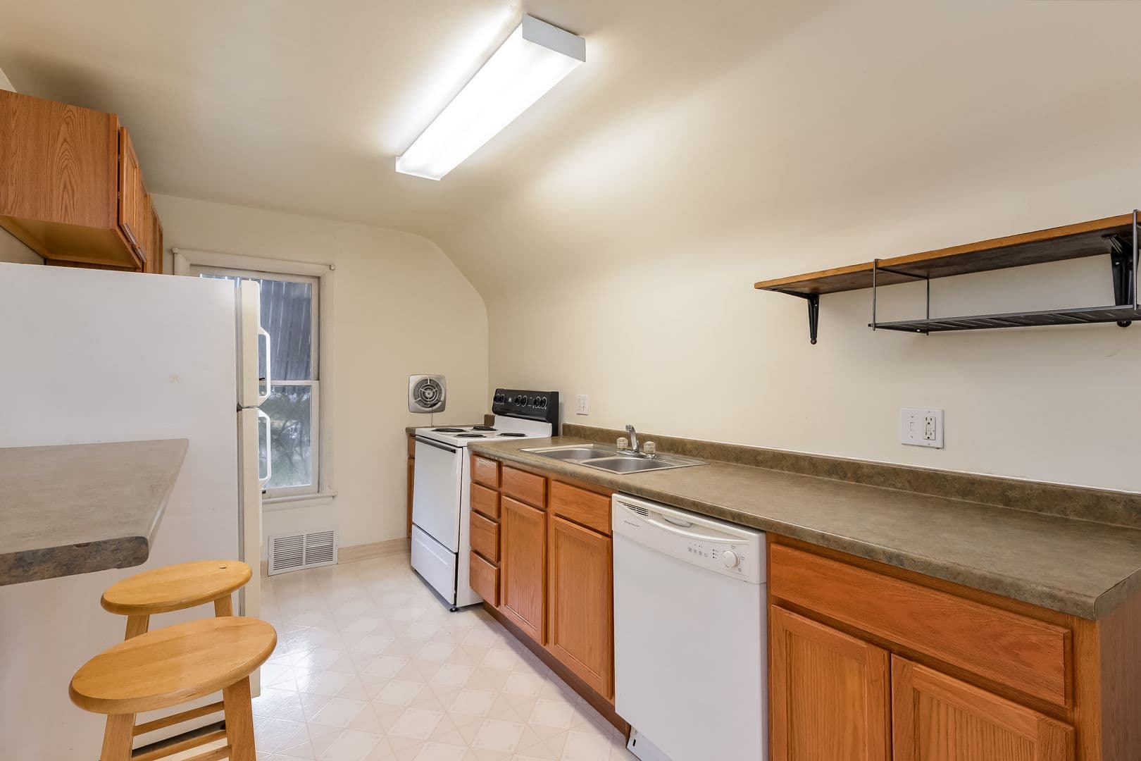 Ann Arbor Apartment: 1331 Washtenaw Ave