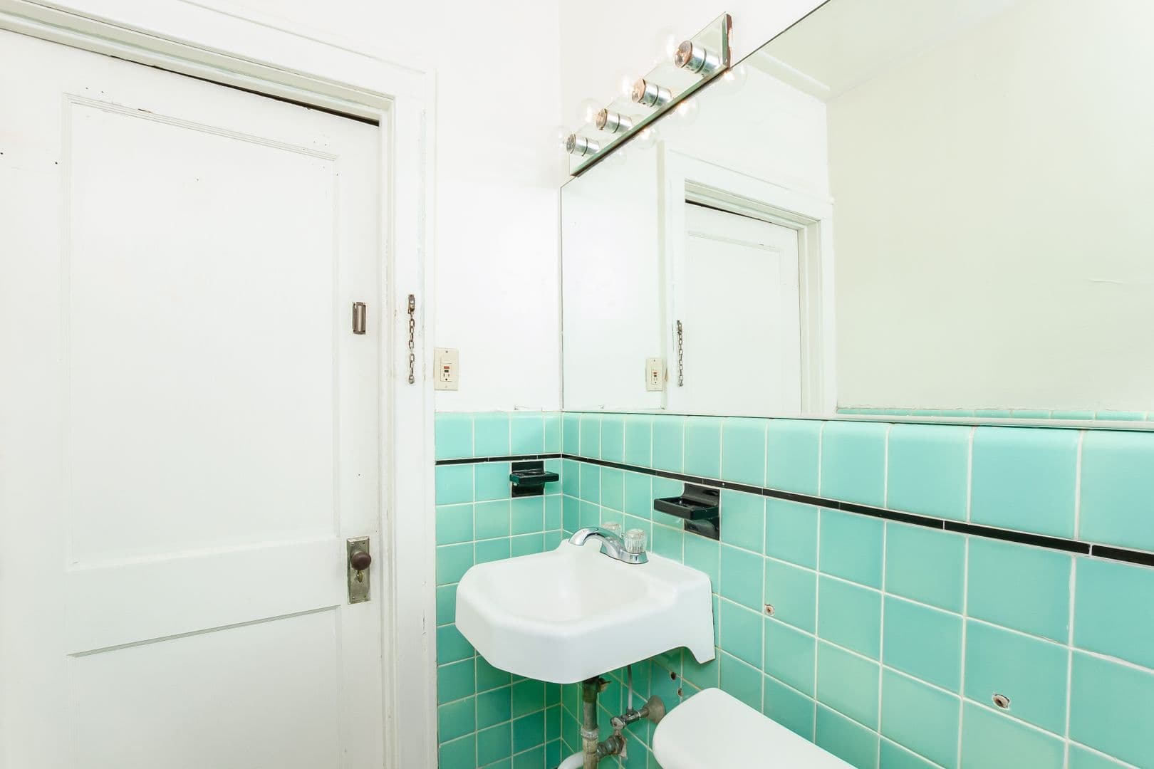 Ann Arbor Apartment: 1328 Washtenaw Ave