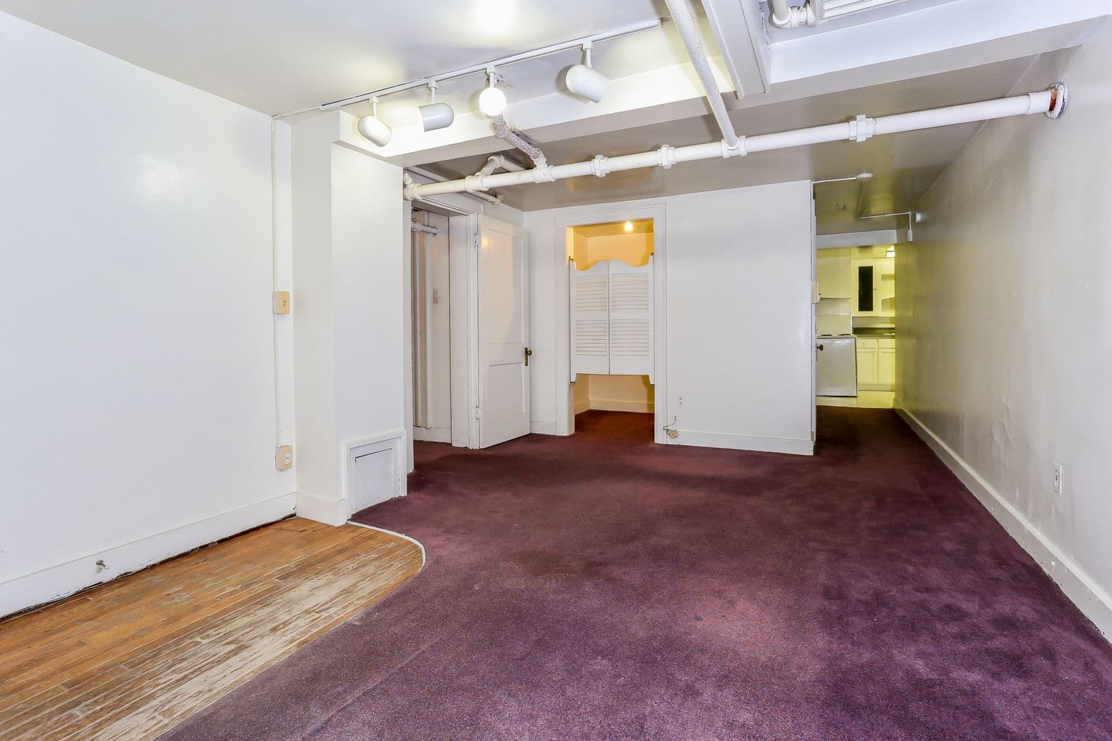 Ann Arbor Apartment: 1328 Washtenaw Ave