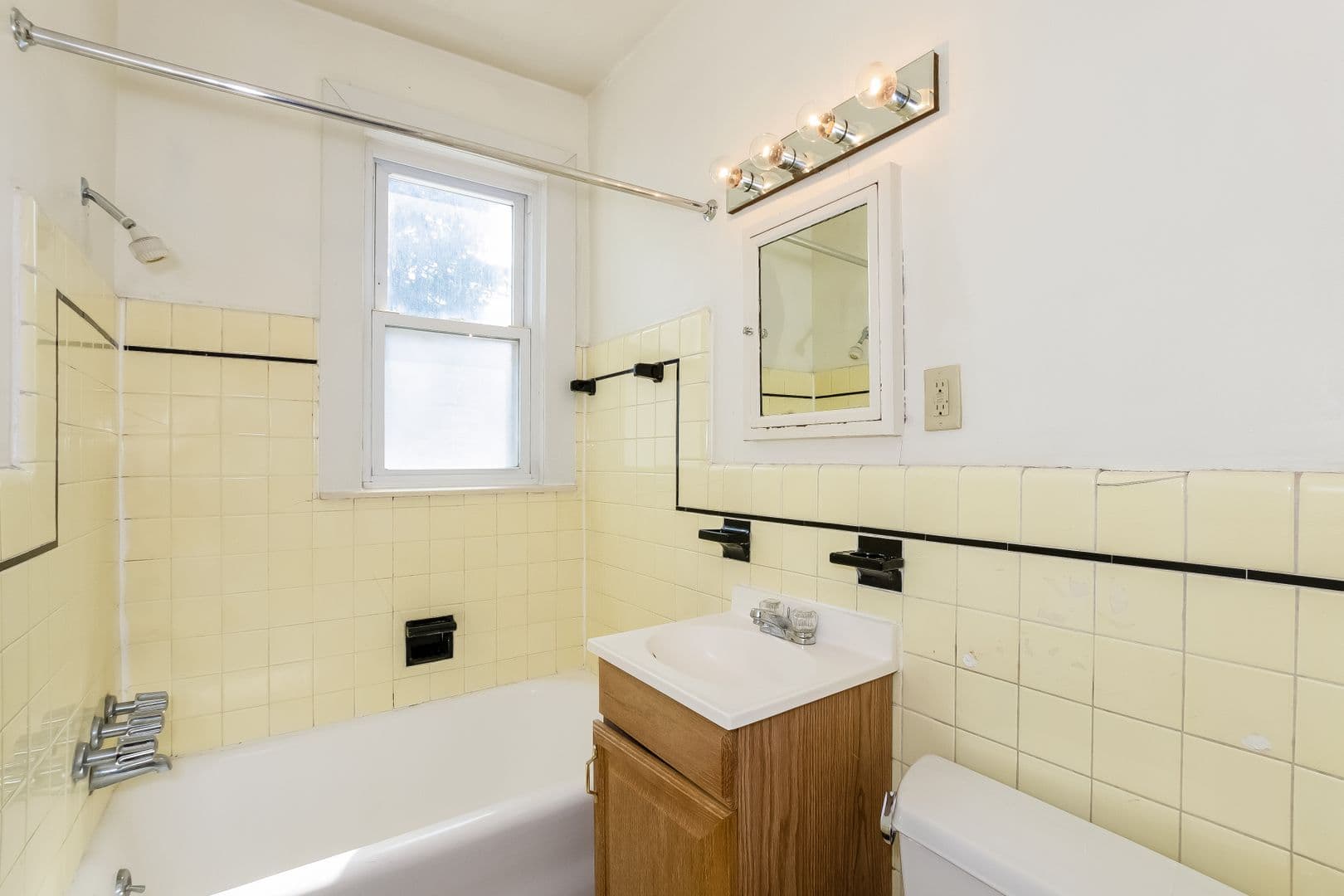 Ann Arbor Apartment: 1328 Washtenaw Ave