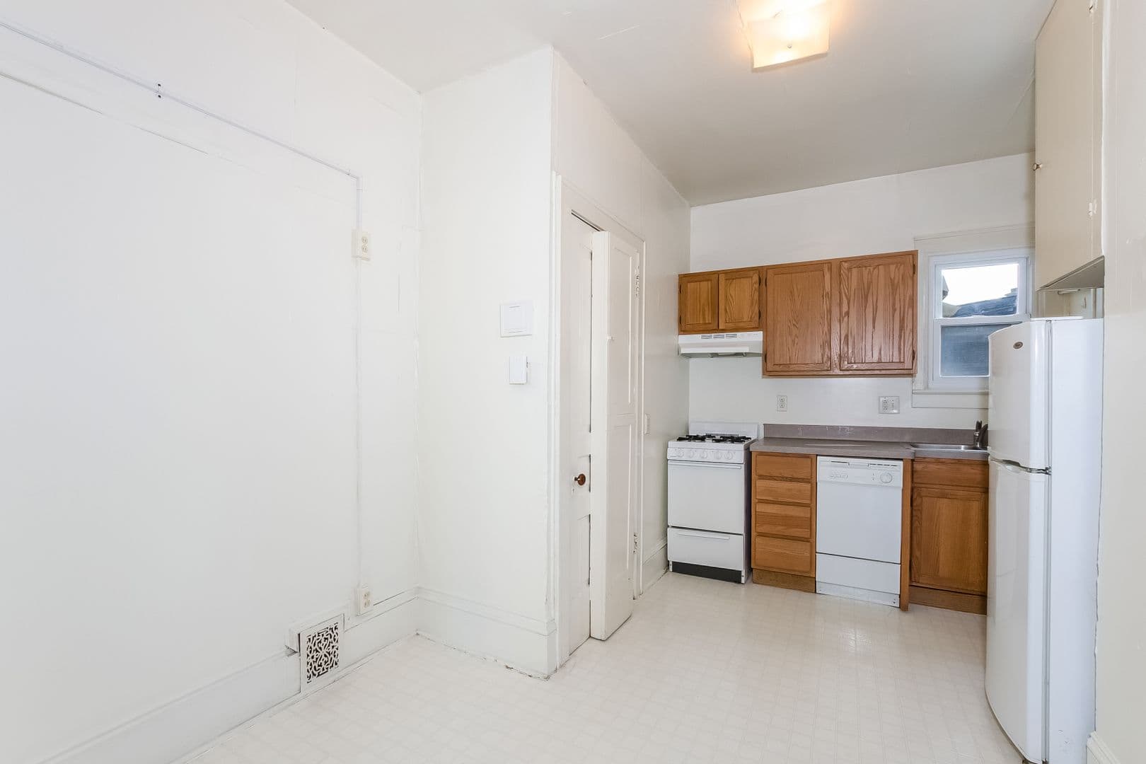 Ann Arbor Apartment: 1307 Washtenaw Ave