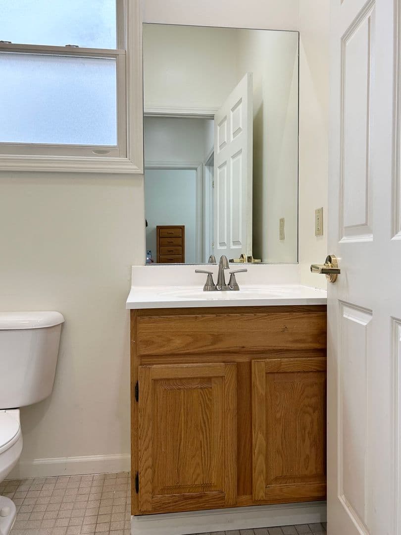 Ann Arbor House: 1348 Wilmot Ct.
