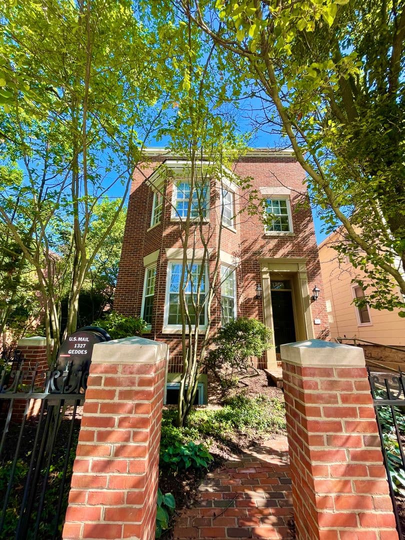 Ann Arbor House: 1327 Geddes Ave