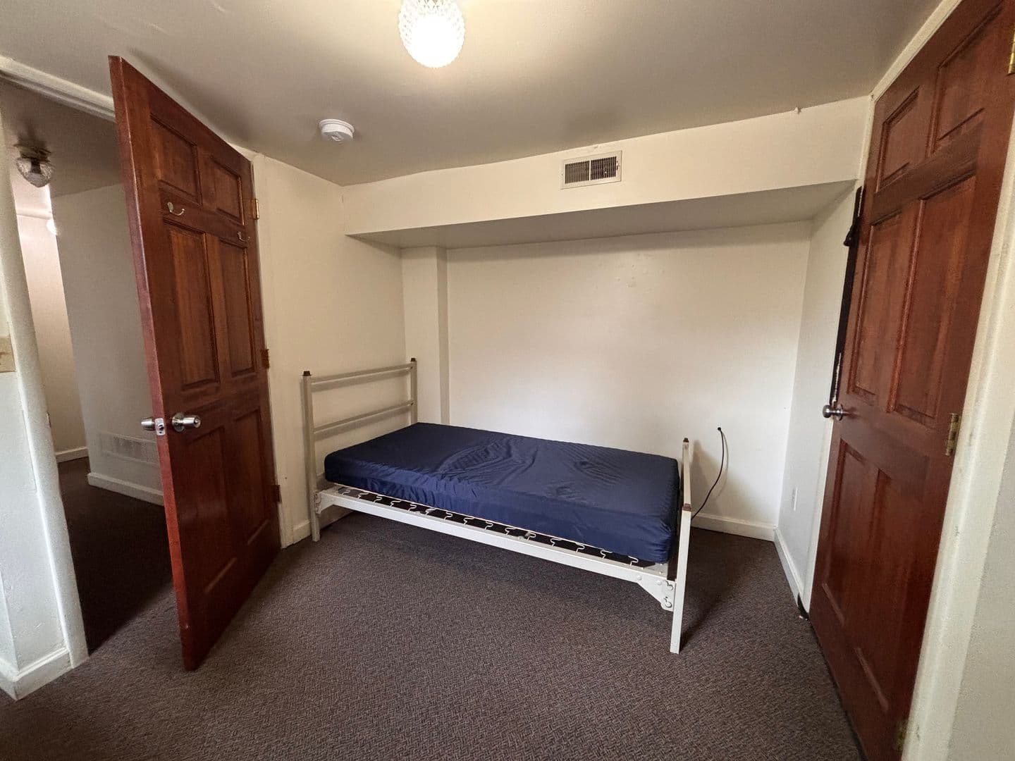 Ann Arbor House: 1318 Wilmot