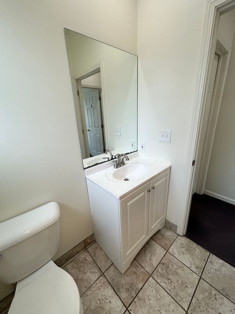 Ann Arbor House: 1348 Wilmot Ct.