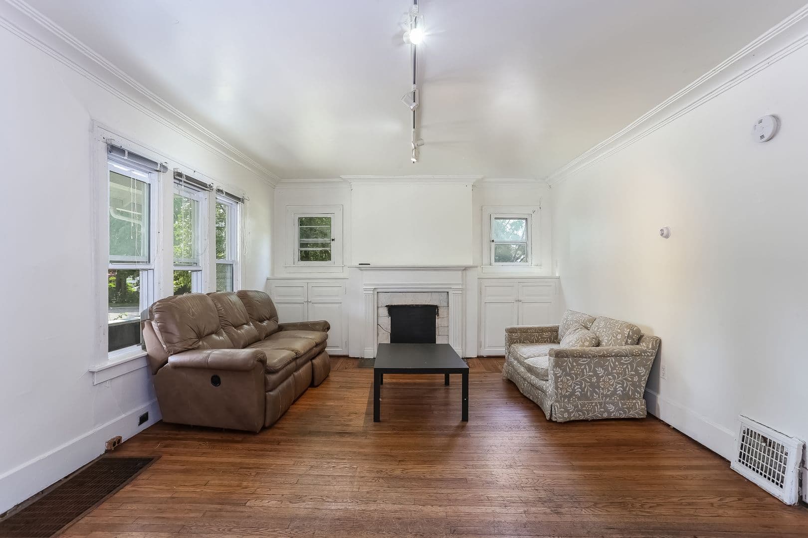 Ann Arbor House: 510 Mack Rd
