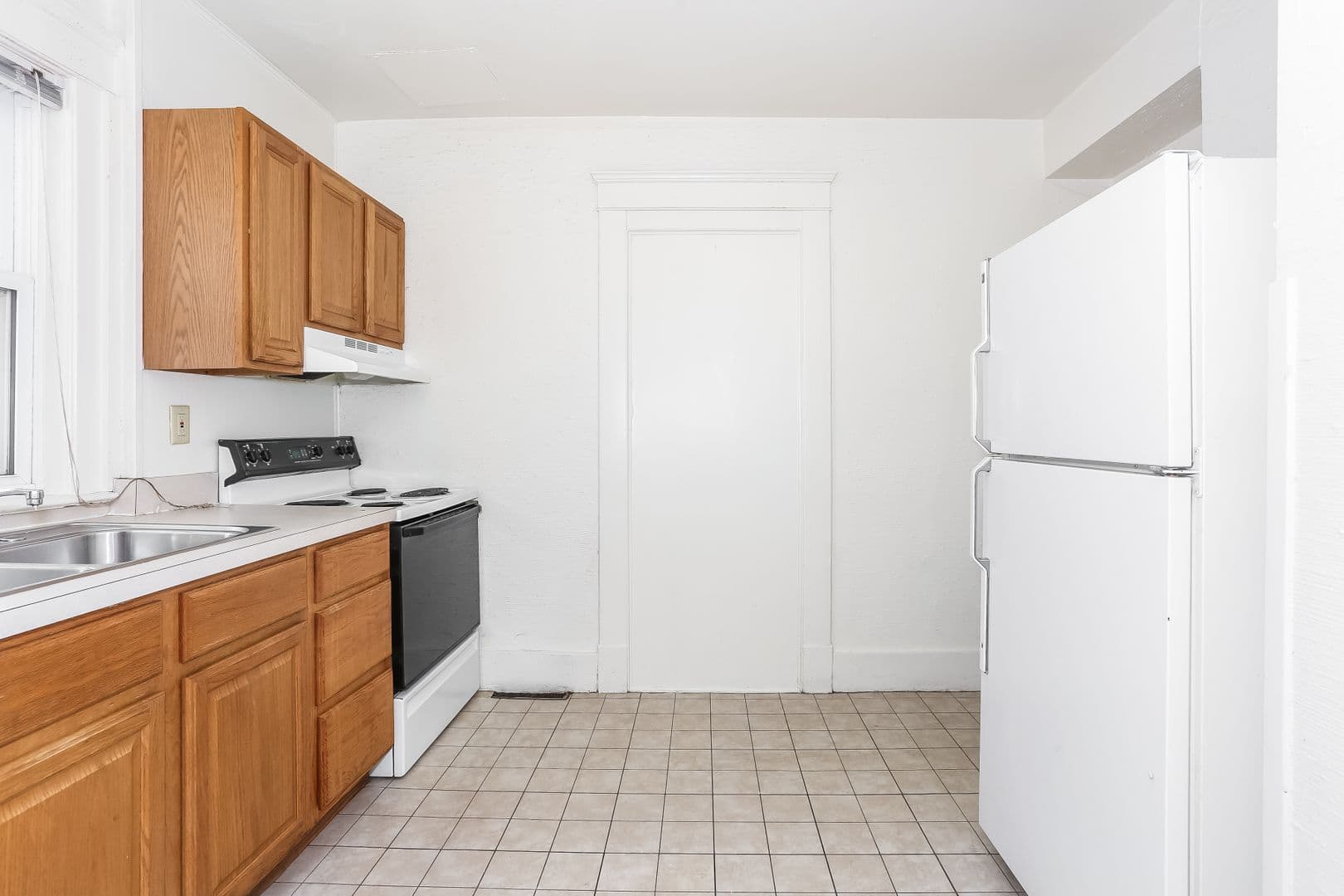 Ann Arbor House: 1329.5 S. University Ave