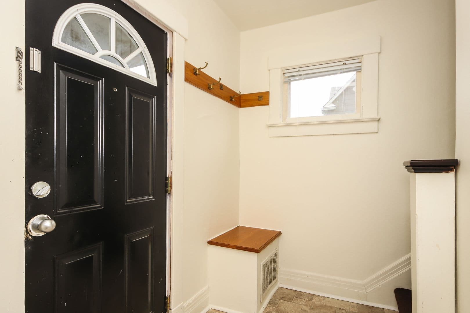 Ann Arbor House: 507 Mack Rd