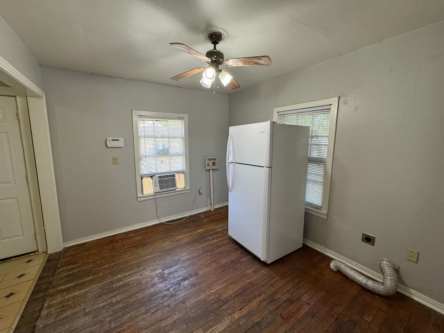 Waco House: 3624 N 23rd St