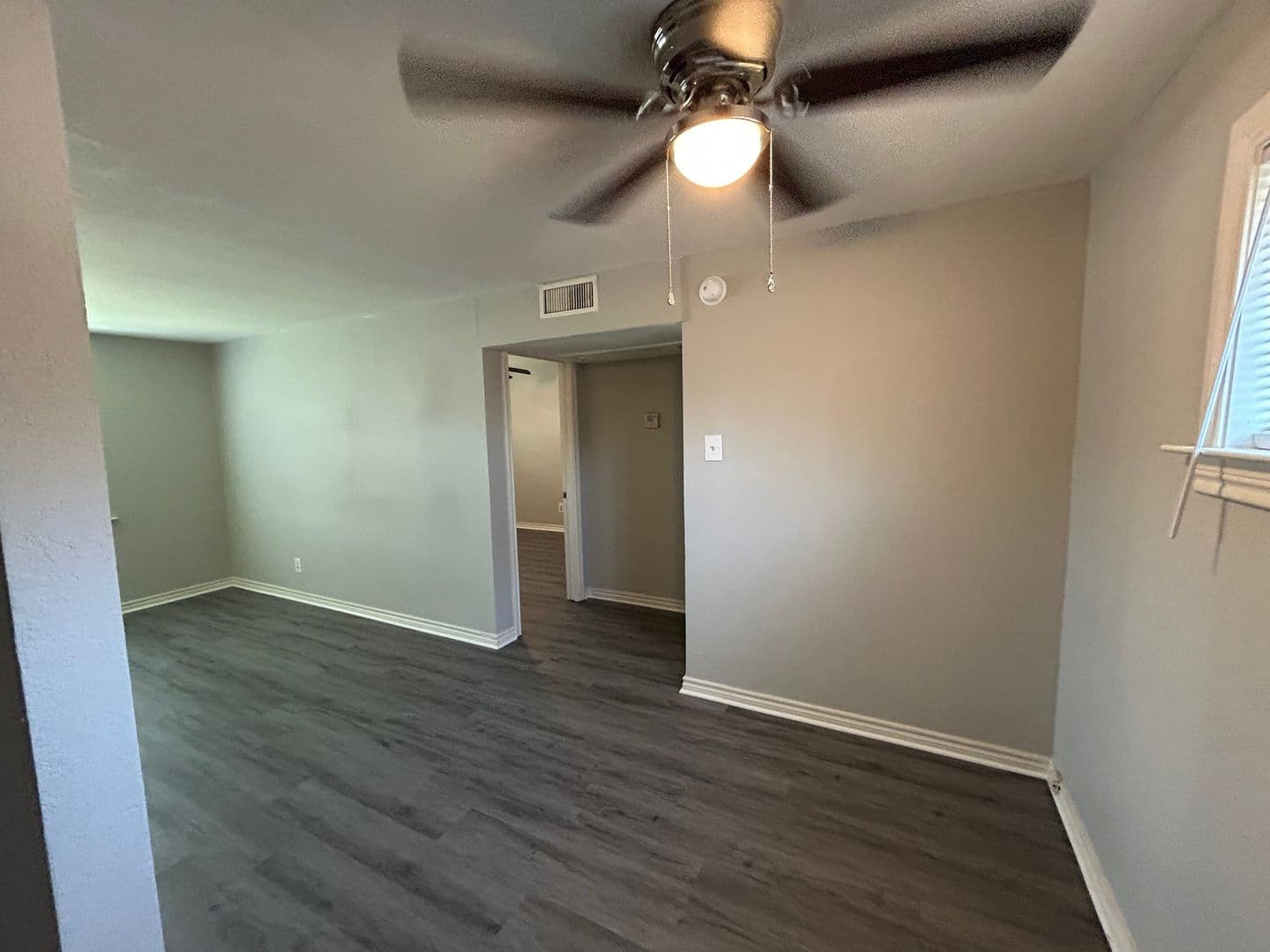 Waco Apartment: 700 S Valley Mills Dr / 3335, 3337, 3339 Willowbrook