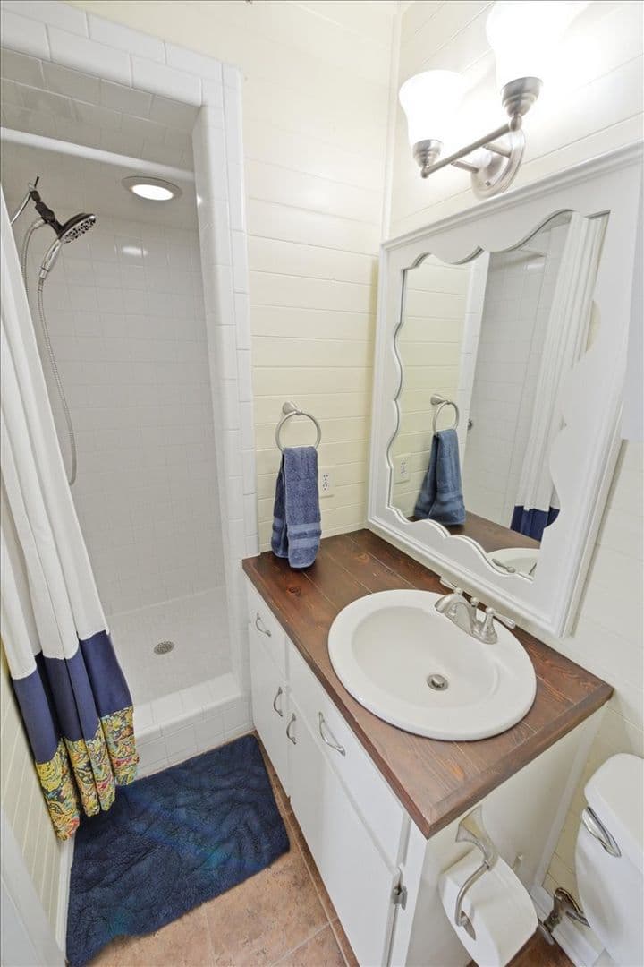 Waco House: 1214 Baylor Ave Unit 110