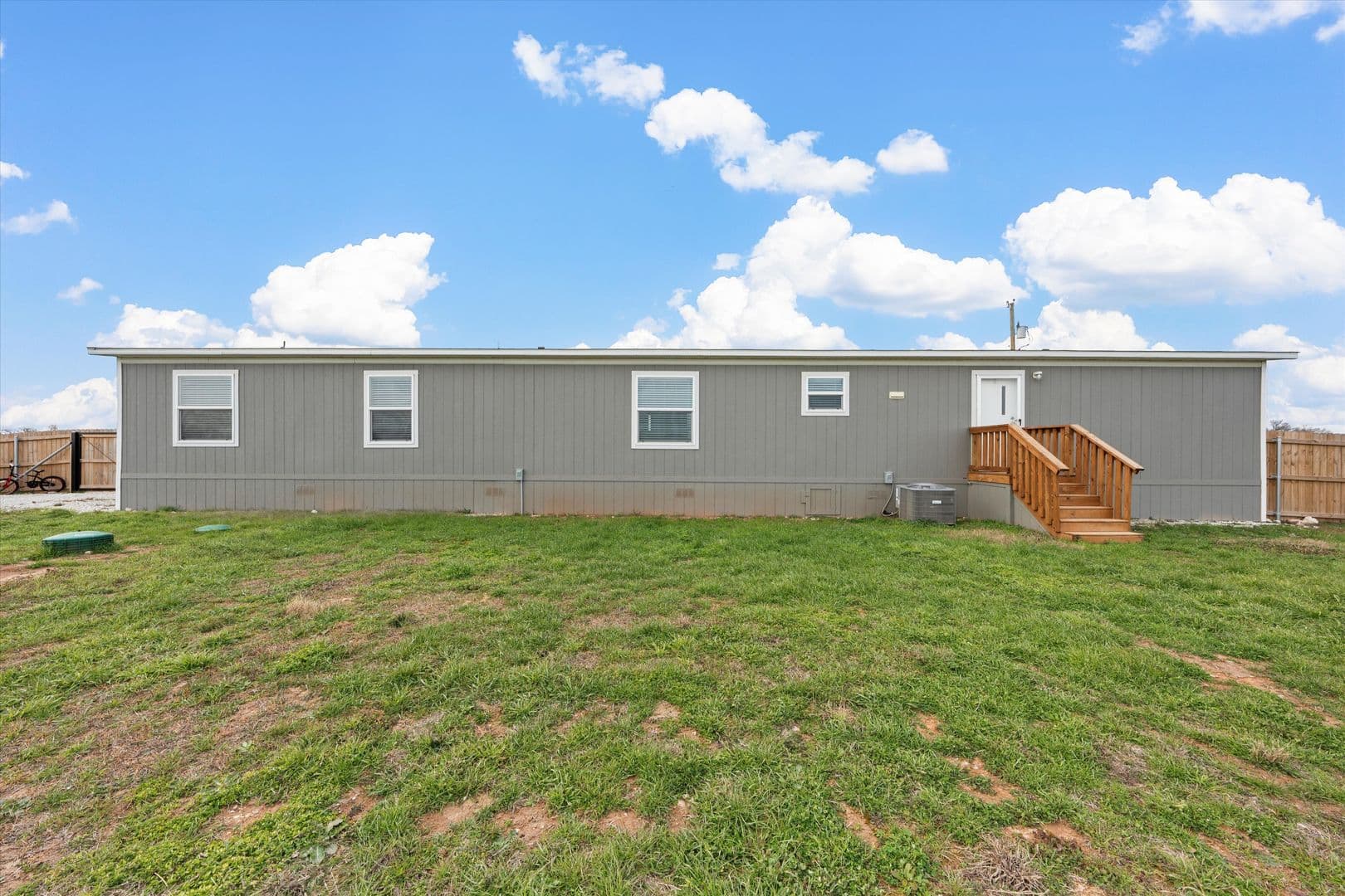 Waco House: 342 Rio Rim