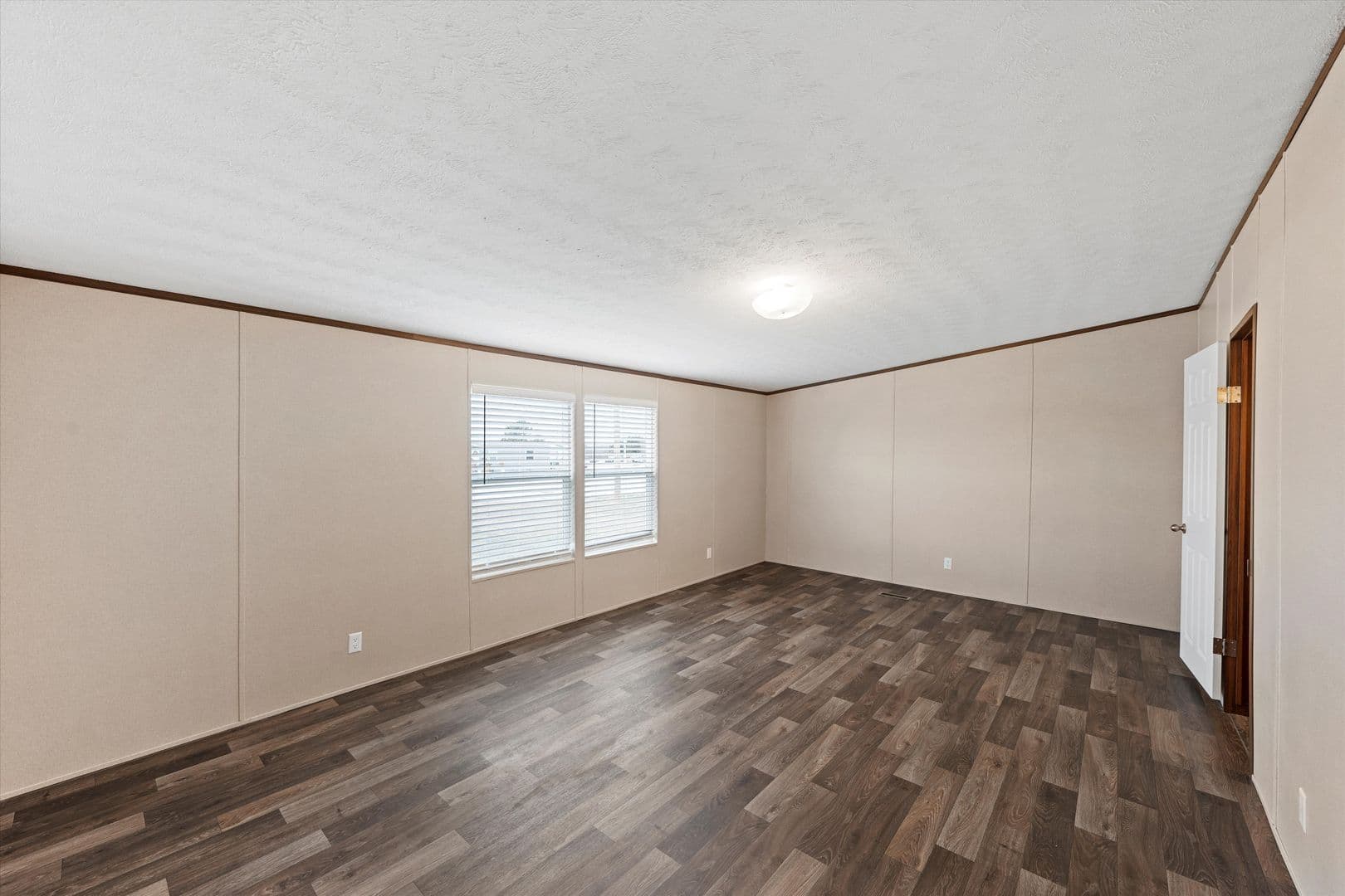 Waco House: 342 Rio Rim