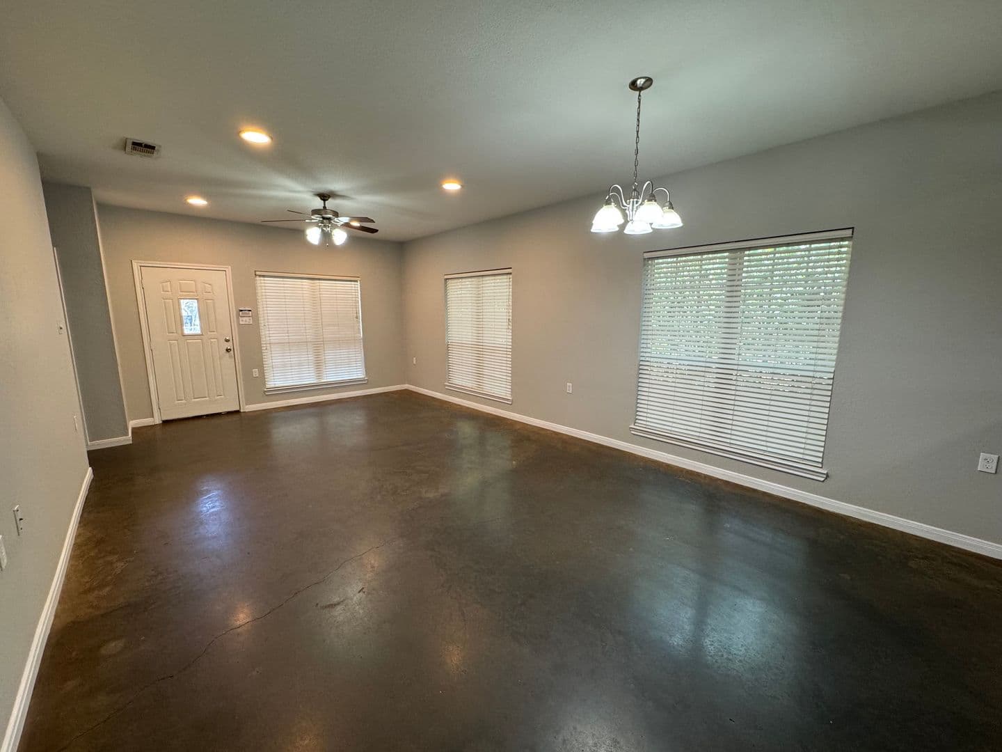 Waco House: 910 N 12th
