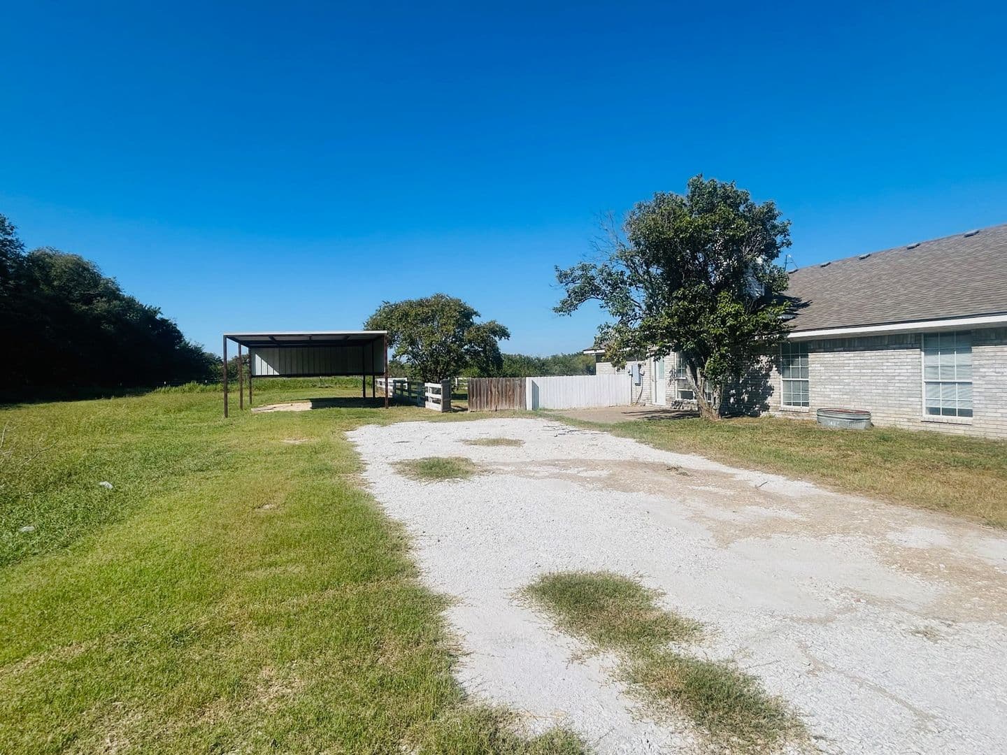 Waco House: 9015 S 3rd