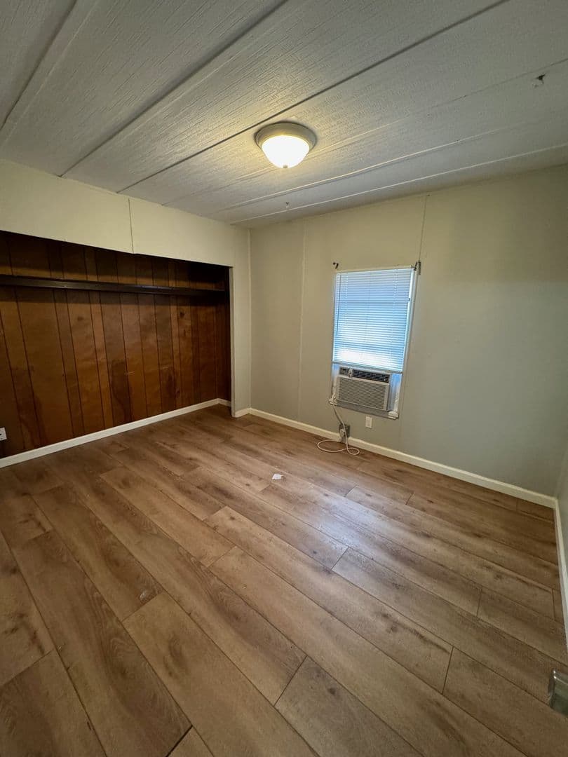 Waco House: 441 Daybreak