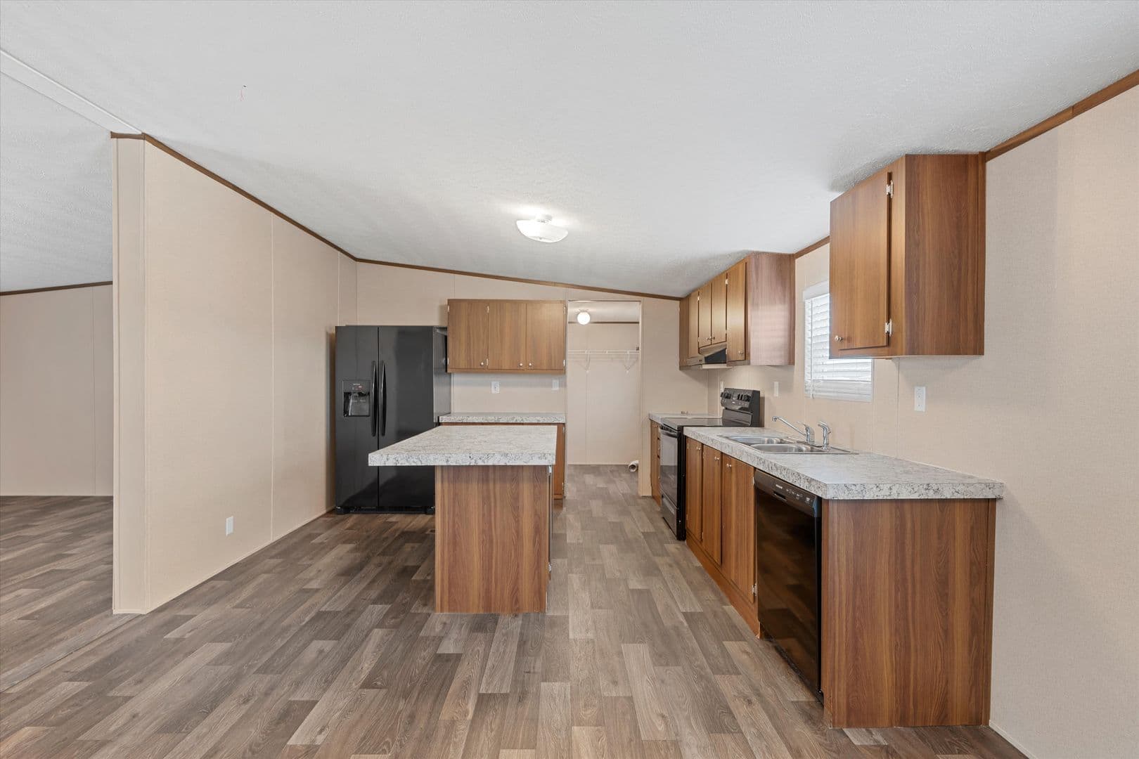 Waco House: 342 Rio Rim