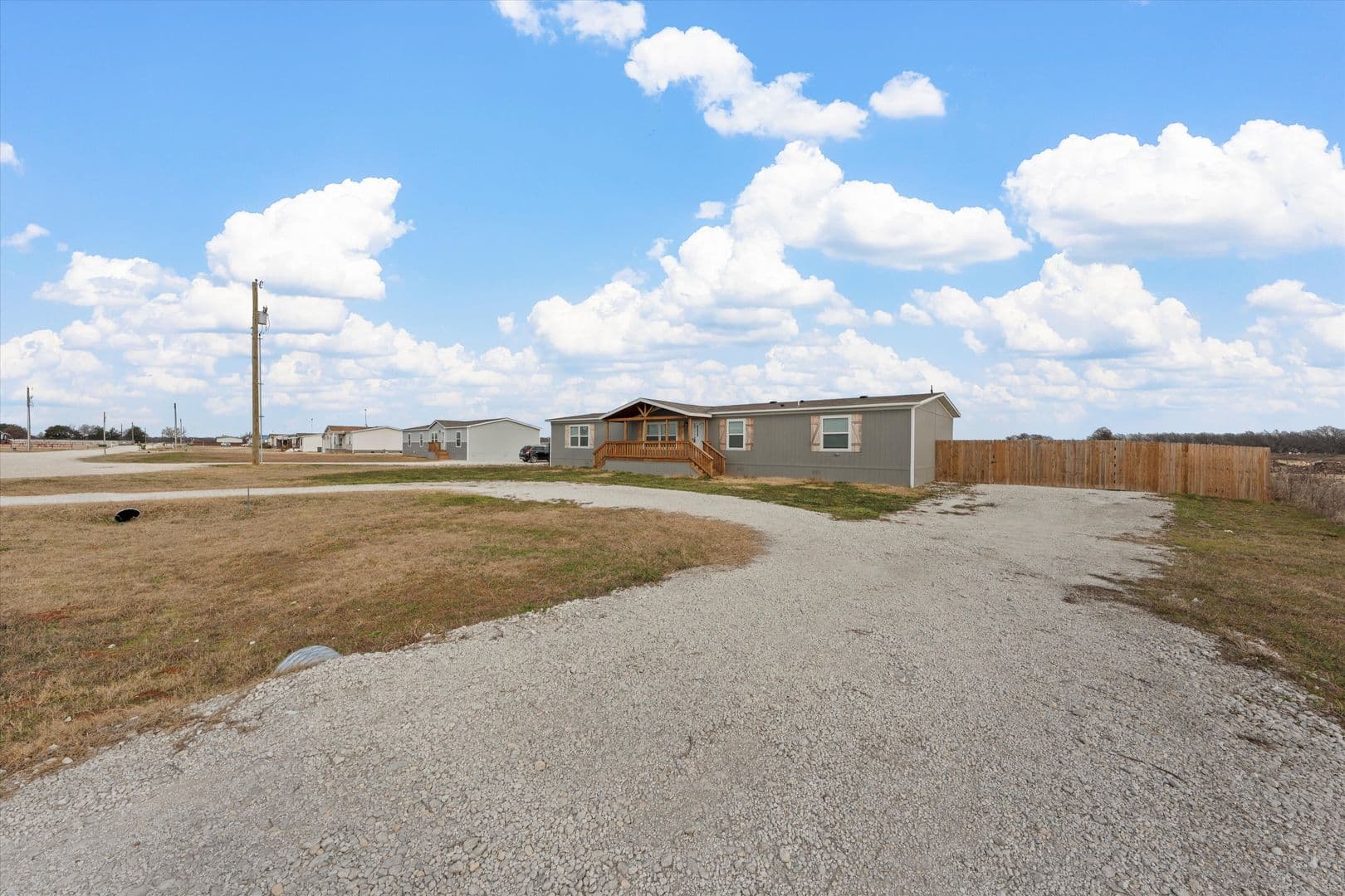 Waco House: 342 Rio Rim