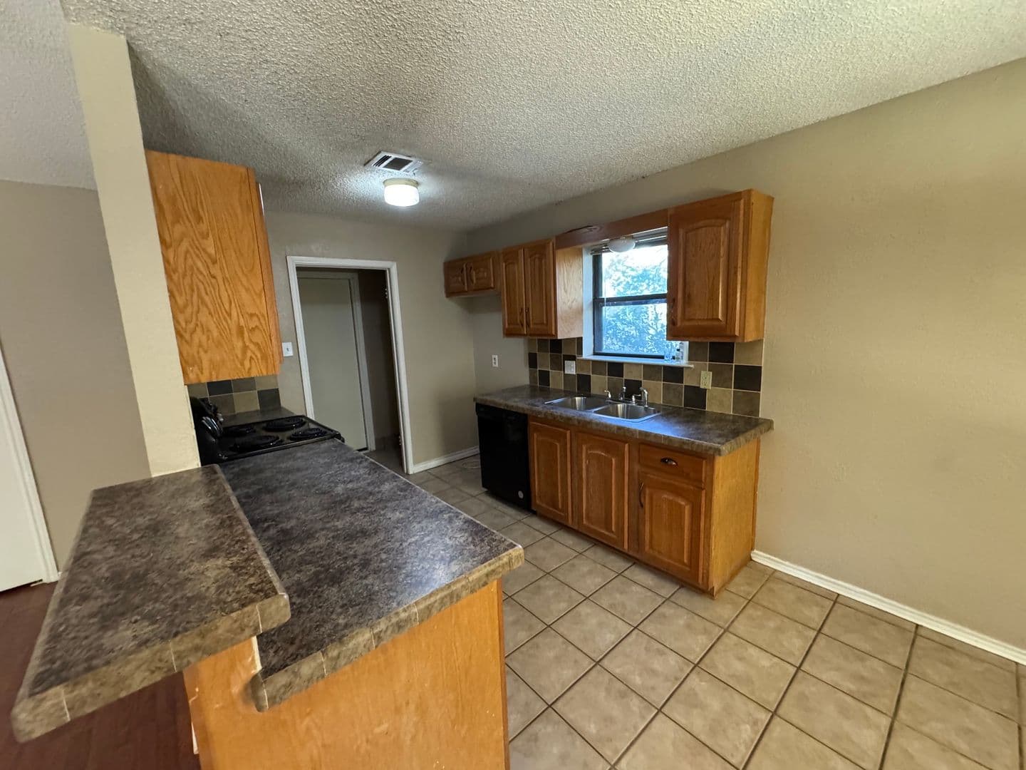 Hewitt House: 243 Westhill