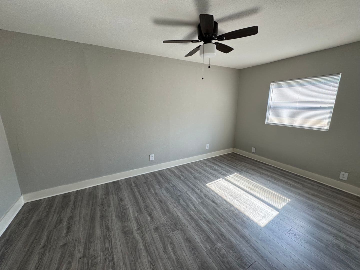 Waco House: 1040 N 33rd